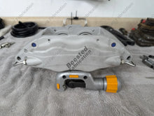 Load image into Gallery viewer, Evo 8/9 Stainless Caliper Cross Over Brake Lines For Brembo Calipers