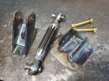 Load image into Gallery viewer, 1G Dsm Rear Engine Mount Bracket Replacement