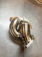 Load image into Gallery viewer, CCdesign 1G/2G DSM 2.5&quot; Recirculated Internal Wastegate O2 Housing